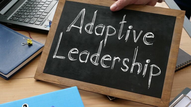 Leadership adaptatif : Comprendre cette approche clé dans la gestion moderne